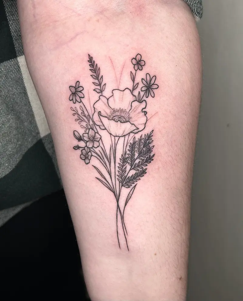 A combo of flowers from my flash. 🌸🥰 * * * #flashtattoo #tattooartistsofinstagram #poppy #wildflowers #flowerbouquet