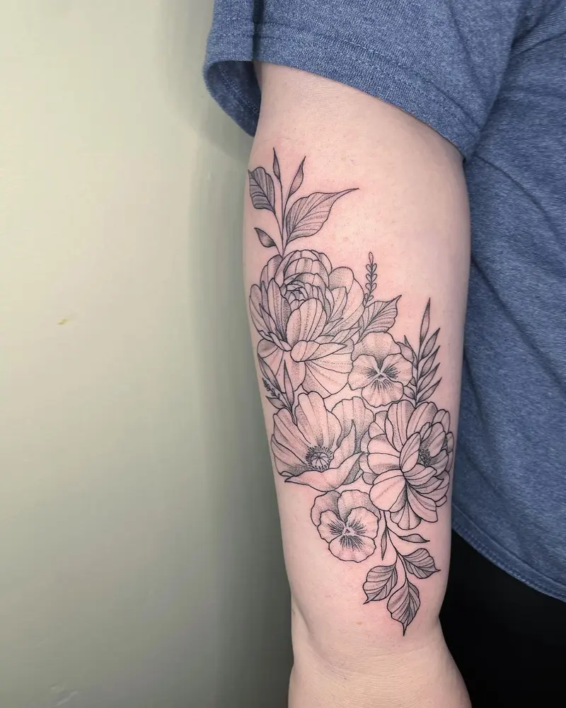 Pretty bunch of flowers from a while back 😍 * * * #flowerbunch #bouquetofflowers #flowersofig #flowertattoodesigns…