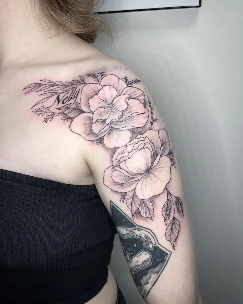 Pretty floral memorial piece for @morgandidmyhair so great seeing you 😘 * * * #memorialtattoo #floralpiece…