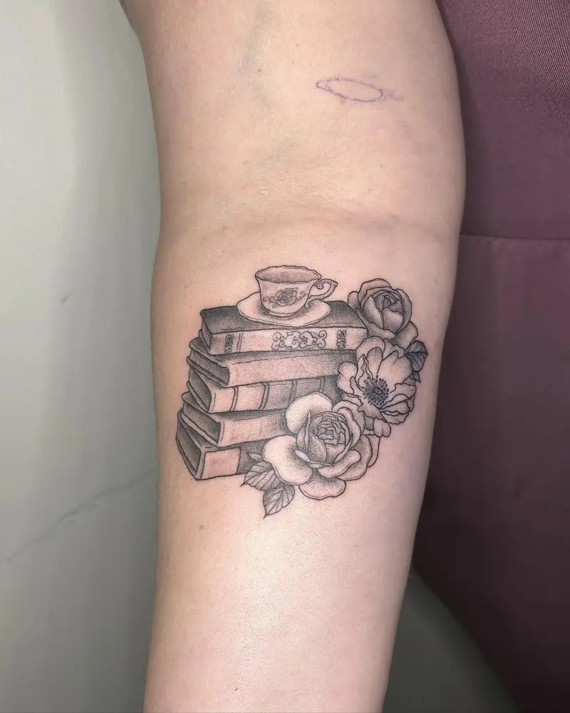Fun little stack of books from the weekend 🫖 * * * #teacuptattoo #bookstacktattoo #booktattoo #royalalbert…