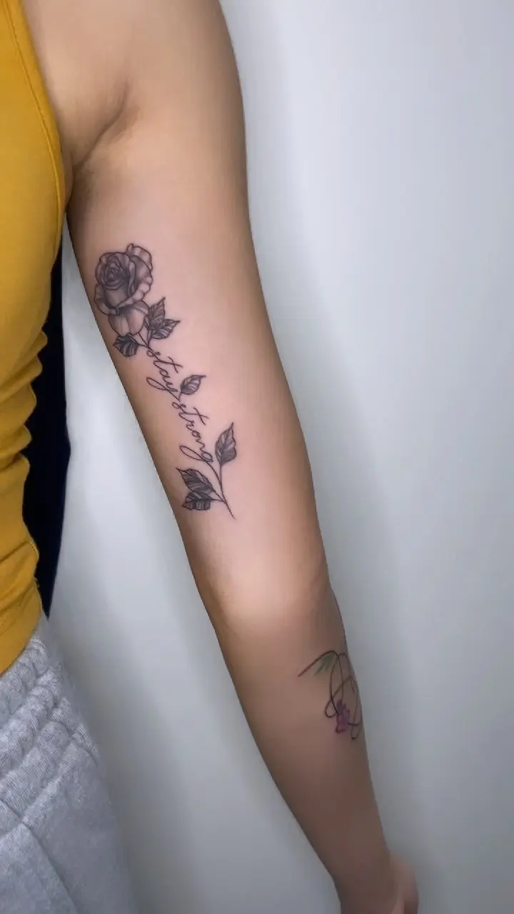 Two cute floral pieces I got to do in one session 😍 * * * #bts #btstattoo #fantattoo @bts.bighitofficial #kpopfanart…