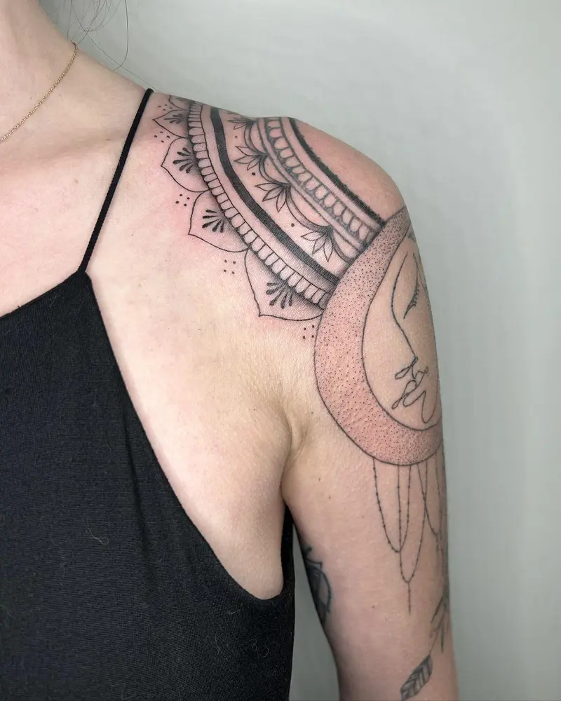 Added another layer to this shoulder cap/moon/floral design I started last year. There is also a coverup on the back…