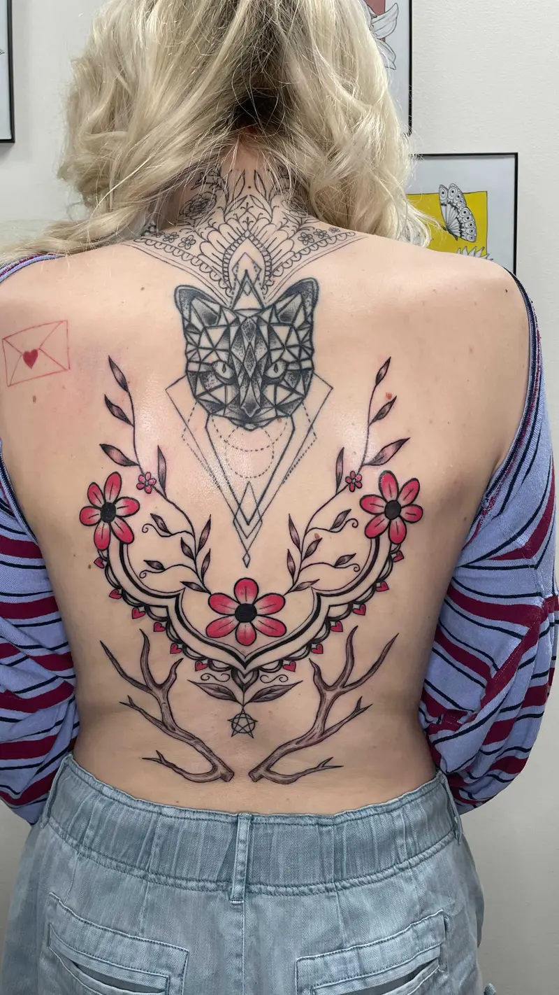 Cute back piece I finished tattooing yesterday. Tattooed on and designed by @seannaxogene xxxx * * * #backpiecetattoo…