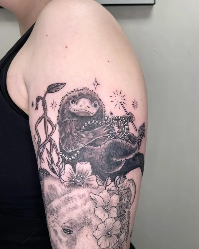 Niffler and Picket from the fantastic beasts movie. Slowly chipping away at this sleeve and so happy with it so far 😍…